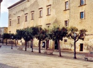 Tricase - piazza Giuseppe Pisanelli - Palazzo Gallone