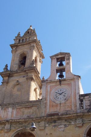 Tricase - piazza Giuseppe Pisanelli - Ex Convento dei Domenicani - Campanile ed orologio pubblico