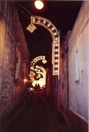 Tutino - 22 aprile 2006 - via San Gaetano - Luminarie festa in onore della Madonna delle Grazie