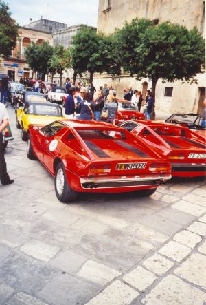 10 giugno 2006 - Tricase - Piazza Giuseppe Pisanelli -  Raduno di auto d'epoca