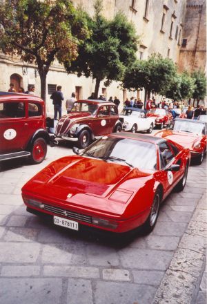 10 giugno 2006 - Tricase - Piazza Giuseppe Pisanelli -  Raduno di auto d'epoca