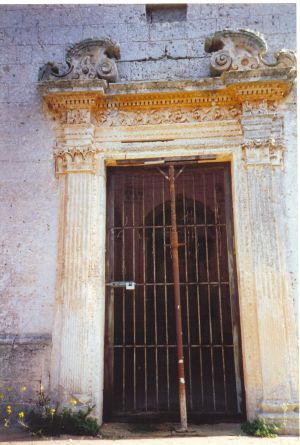 Tricase - via vecchia per Tricase Porto - Chiesa della Madonna di Costantinopoli(1685) - Portale