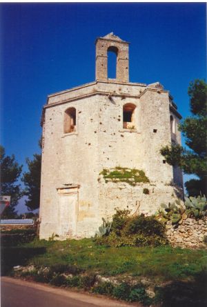 Tricase - via vecchia per Tricase Porto - Chiesa della Madonna di Costantinopoli(1685) - Prospetto laterale