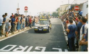 10 maggio 2003 - Tricase Porto - Lungomare Cristoforo Colombo - Giro d'Italia di ciclismo - 1^ tappa Lecce - Lecce - Per la prima volta il Giro attraversa il territorio del Comune di Tricase