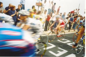 10 maggio 2003 - Tricase Porto - Lungomare Cristoforo Colombo - Giro d'Italia di ciclismo - 1^ tappa Lecce - Lecce - Per la prima volta il Giro attraversa il territorio del Comune di Tricase