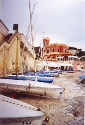 Tricase Porto 13-16 aprile 2006 - Regata nazionale 420, valida come 4^, 5^ e 6^ prova campionato zonale 420, organizzata da Lega Navale Italiana Sezione di Tricase, in collaborazione con Lega Navale Italiana -Bari e con il patrocinio del Comune di Tricase