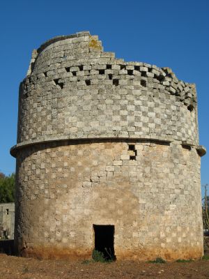 Tricase - via provinciale Mito - fondo Palummaru - Vecchia torre colombaia