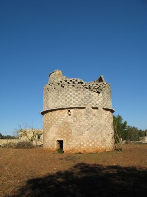 Tricase - via provinciale Mito - fondo Palummaru - Vecchia torre colombaia