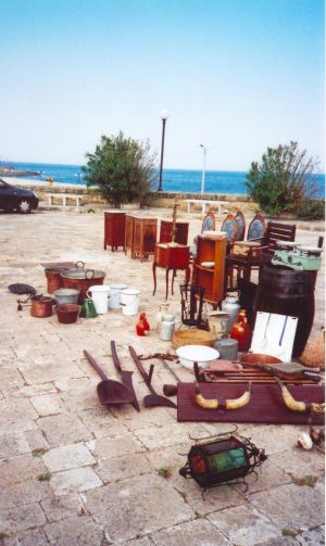 Tricase Porto - Lungomare Cristoforo Colombo - Oggetti di antiquariato