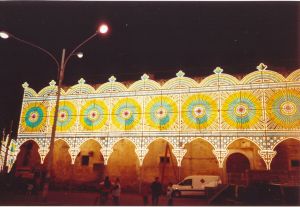 Tutino - 22 aprile 2006 - Piazza Castello dei Trani - Luminarie festa in onore della Madonna delle Grazie