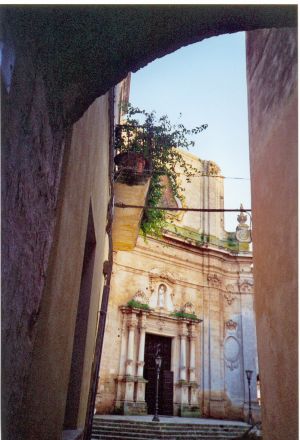 Tricase - Uno scorcio del prospetto frontale della Chiesa Matrice visto da via Voluro
