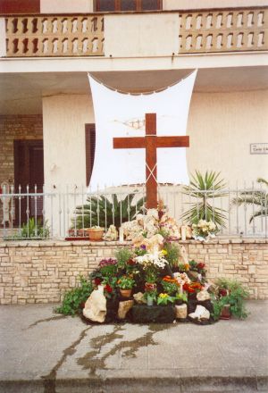 Tricase - via Carlo Cattaneo - Aprile 2006 - Stazione della via Crucis