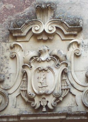 Tricase - vico Orlandi - palazzo Orlandi - Stemma sul portale