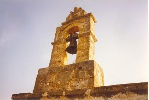 Cripta della Madonna del Gonfalone (IX -XI secolo) - Campanile a Vela in stile barocco