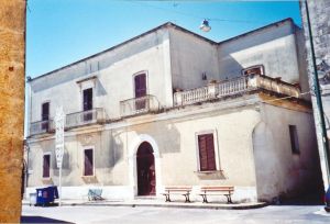 Piazza Sant'Eufemia - palazzo Resci