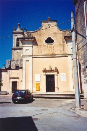 Uno scorcio di piazza Madonna delle Grazie