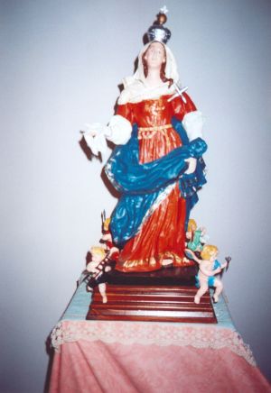 Statua della Madonna Addolorata in cartapesta realizzata da un artigiano lucugnanese