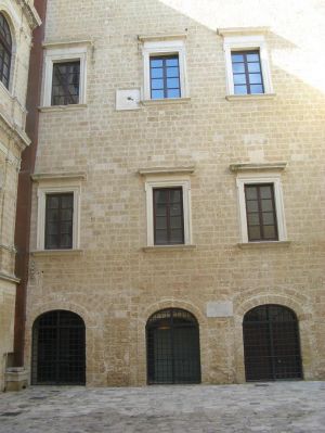 Tricase - piazza Giuseppe Pisanelli - Atrio Palazzo Gallone