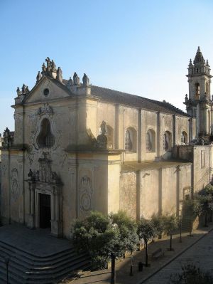 piazza Giuseppe Pisanelli - Chiesa di San Domenico