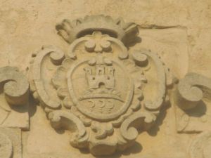 Depressa - Chiesa di S. Antonio da Padova - Prospetto frontale - Vecchio stemma cittadino