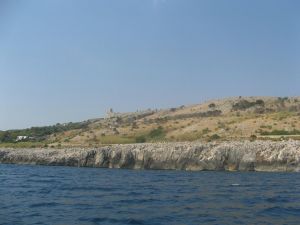 Tricase Porto - Un suggestivo scorcio della Torre del Sasso visto dal mare 