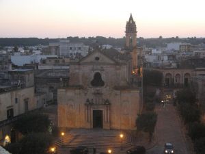 Tricase - piazza Giuseppe Pisanelli - Una suggestiva veduta dall'alto della Chiesa di San Domenico