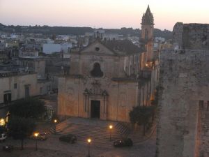 Tricase - piazza Giuseppe Pisanelli - Una suggestiva veduta dall'alto della Chiesa di San Domenico