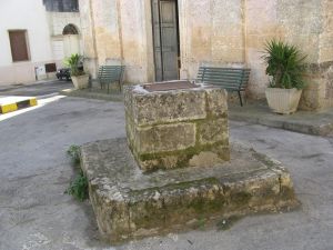 Sant'Eufemia - via San Nicola - Antico pozzo di San Nicola