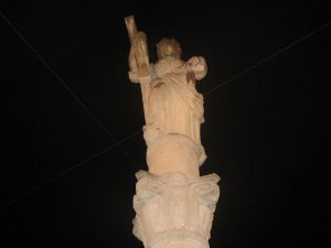 Caprarica - piazza Sant'Andrea - Statua di Sant'Andrea
