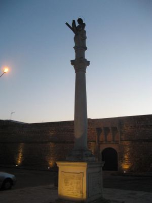 Caprarica del Capo - piazza Sant'Andrea - Colonna di Sant'Andrea