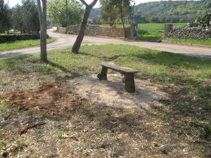 Tricase - strada provinciale per Marina Serra - Panca rustica