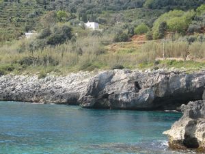 Marina Serra - Lungomare Mirabello - Un suggestivo scorcio della costa