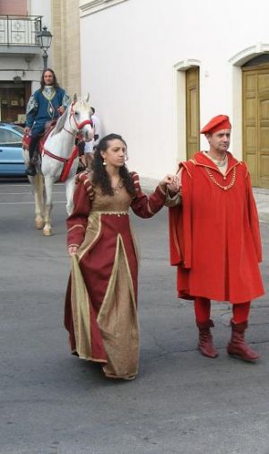 Lucugnano - 15 giugno 2008 - Sfilata in abiti d'epoca medievale promossa dall'Associazione Ippica Sud Salento 