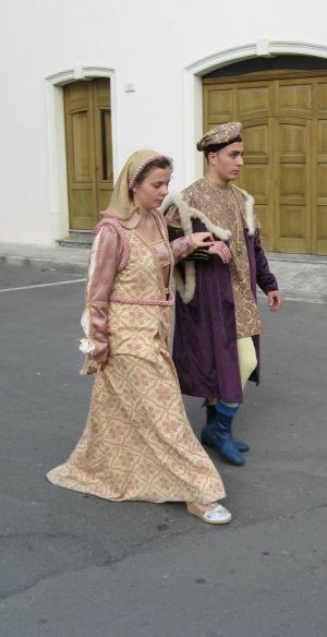 Lucugnano - 15 giugno 2008 - Sfilata in abiti d'epoca medievale promossa dall'Associazione Ippica Sud Salento 