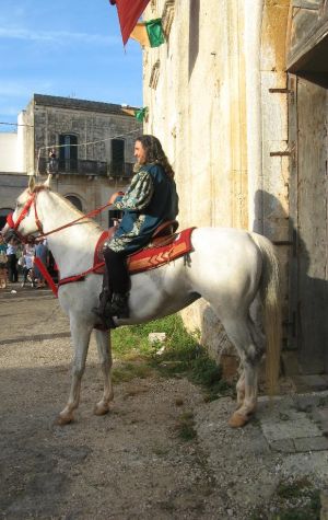 Tutino - 15 giugno 2008 - Sfilata in abiti d'epoca medievale promossa dall'Associazione Ippica Sud Salento 