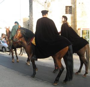 Tutino - 15 giugno 2008 - Sfilata in abiti d'epoca medievale promossa dall'Associazione Ippica Sud Salento 