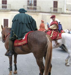 Sant'Eufemia - 15 giugno 2008 - Sfilata in abiti d'epoca medievale promossa dall'Associazione Ippica Sud Salento 