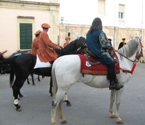 Sant'Eufemia - 15 giugno 2008 - Sfilata in abiti d'epoca medievale promossa dall'Associazione Ippica Sud Salento 