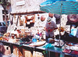 piazza Giuseppe Pisanelli - Mercatino delle Pulci