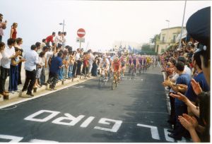 10 maggio 2003 - Tricase Porto - Lungomare Cristoforo Colombo - Giro d'Italia di ciclismo - 1^ tappa Lecce - Lecce - Per la prima volta il Giro attraversa il territorio del Comune di Tricase