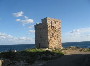 Marina Serra - Lungomare Mirabello - Torre Palane