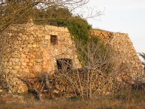 Tricase - Carateristica paiara qualche centinaio di metri dopo il cimitero del capoluogo