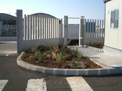 Centro Raccolta Materiale (Ecocentro) sito nella Zona Industriale (alle spall...