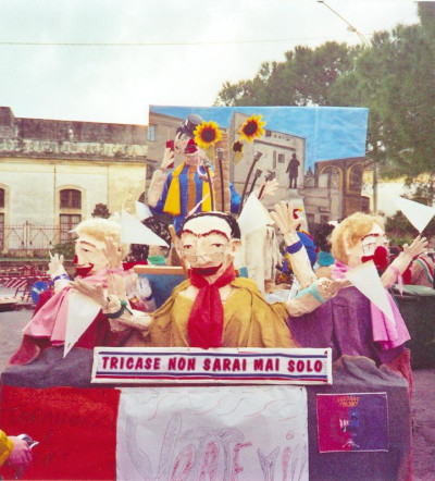 Tricase -Piazza Alfredo Codacci Pisanelli - Carnevale 2006 Tricase -Piazza Alfredo Codacci Pisanelli - Carnevale 2006
