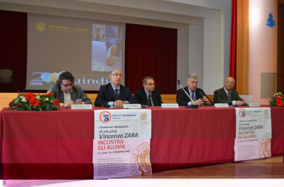 L'UNISALENTO INCONTRA LO STAMPACCHIA Garantisciti il futuro"...