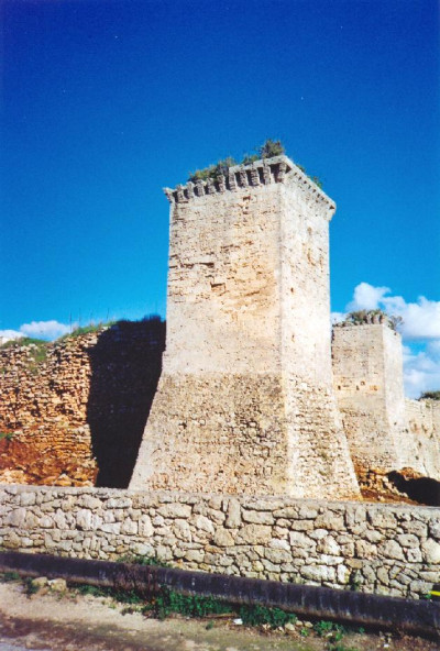 Tutino - Uno scorcio del castello dei Trane Tutino - Uno scorcio del castello dei Trane