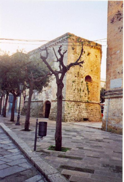 Tricase - Piazza Giuseppe Pisanelli - Castello dei Principi Gallone - Torre Piccola Tricase - Piazza Giuseppe Pisanelli - Castello dei Principi Gallone - Torre P...