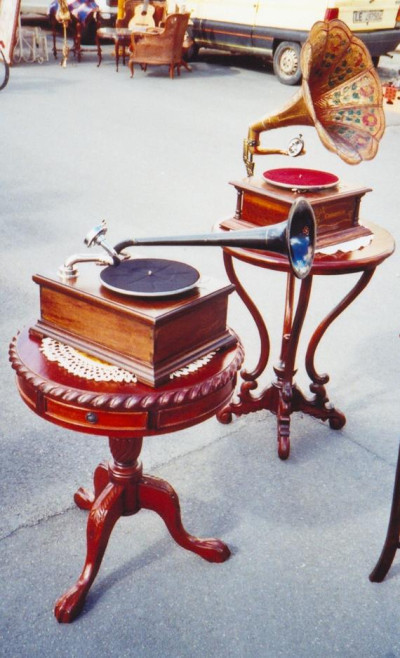 Tricase - Piazza Cappuccini - Mercatino delle Pulci e dell'Antiquariato Tricase - Piazza Cappuccini - Mercatino delle Pulci e dell'Antiquariato